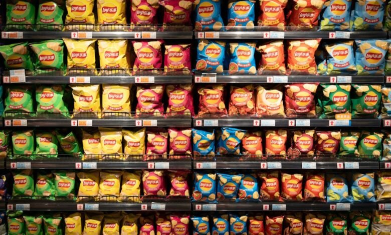 Ultra-processed foods and brain health: supermarket aisle of packaged chips